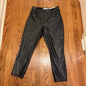 Abercrombie & Fitch Vegan Leather Pants in Black. NWT. Size 29 short